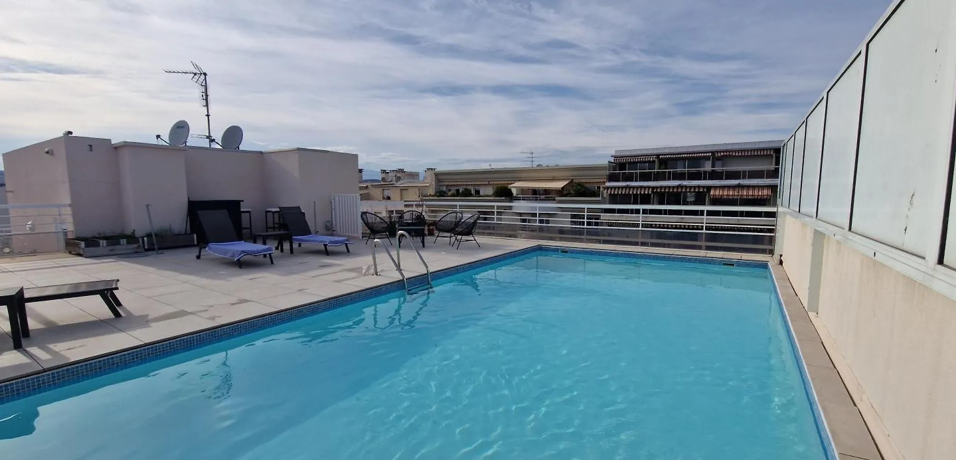 Apartment Juan 4 Prs, Clim, 300M Plage, Piscine, Parking Antibes